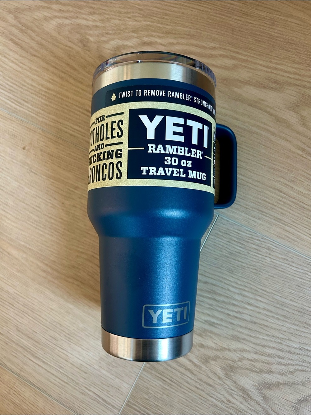 NWT Yeti 30 OZ Rambler Travel Mug
